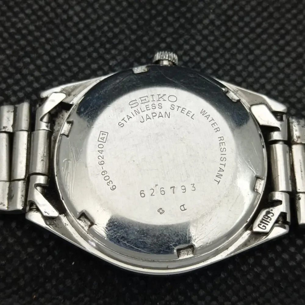 Vintage 1990 Seiko Automatic Mens Silver Watch W/daydate & Gold accents
